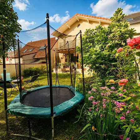 Ferienhaus Les Lanternes De La Marne Parking Prive Noisy-le-Grand
